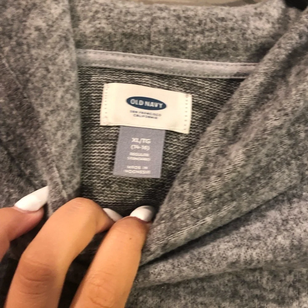 Old Navy- Pullover Hoodie